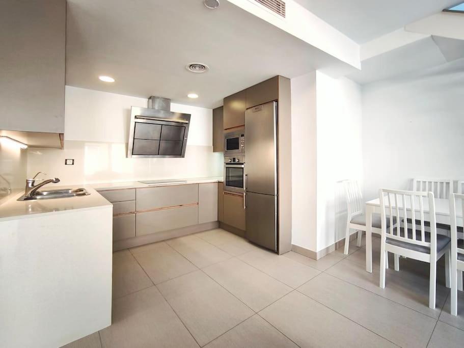 Moderno Apartamento Duplex En Terrassa Centro Экстерьер фото