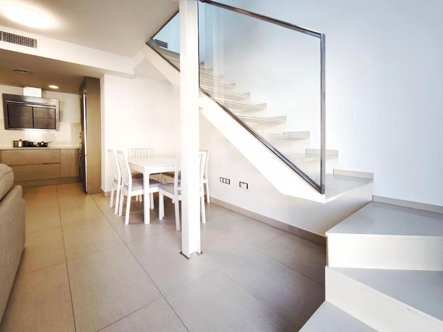 Moderno Apartamento Duplex En Terrassa Centro Экстерьер фото