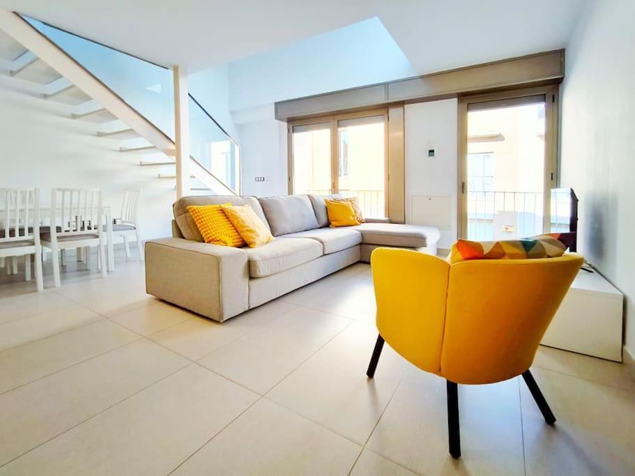 Moderno Apartamento Duplex En Terrassa Centro Экстерьер фото